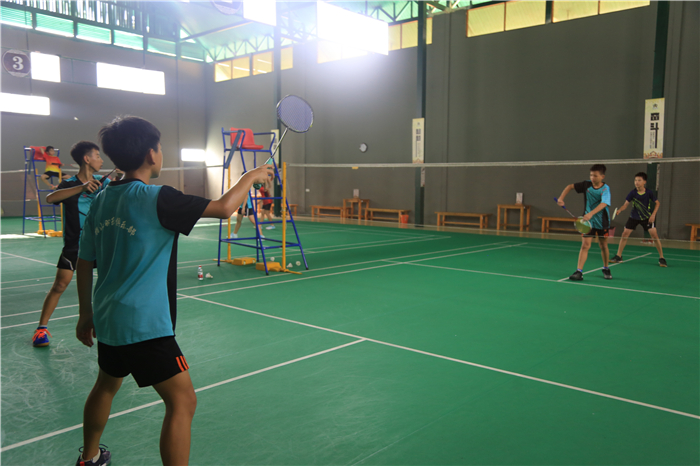 1、羽毛球小選手集結檳榔谷 備戰李寧杯全島羽毛球大賽